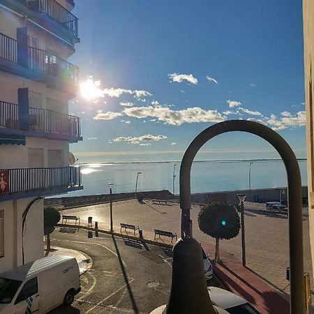 Apartamento En Primera Linea De Mar L'Ampolla Exteriör bild