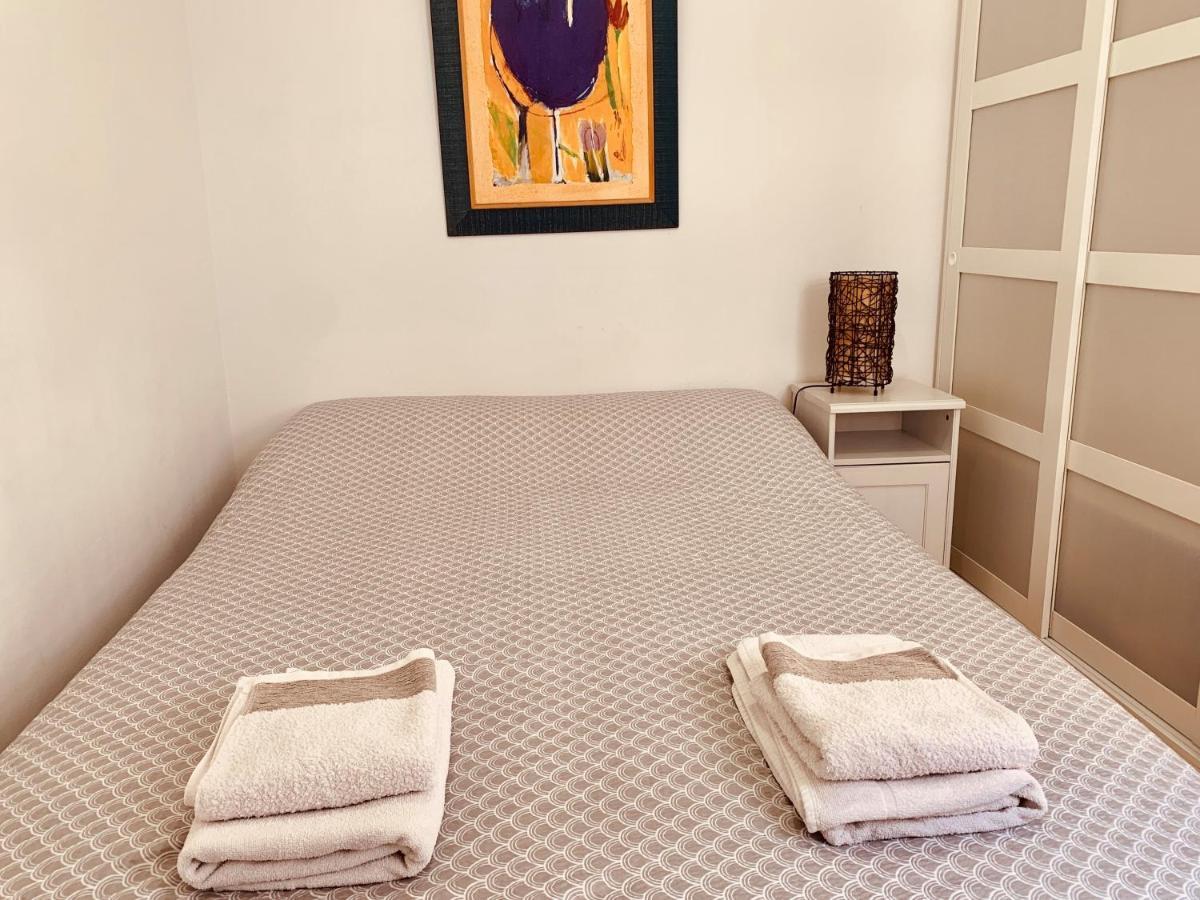 Apartamento En Primera Linea De Mar L'Ampolla Exteriör bild